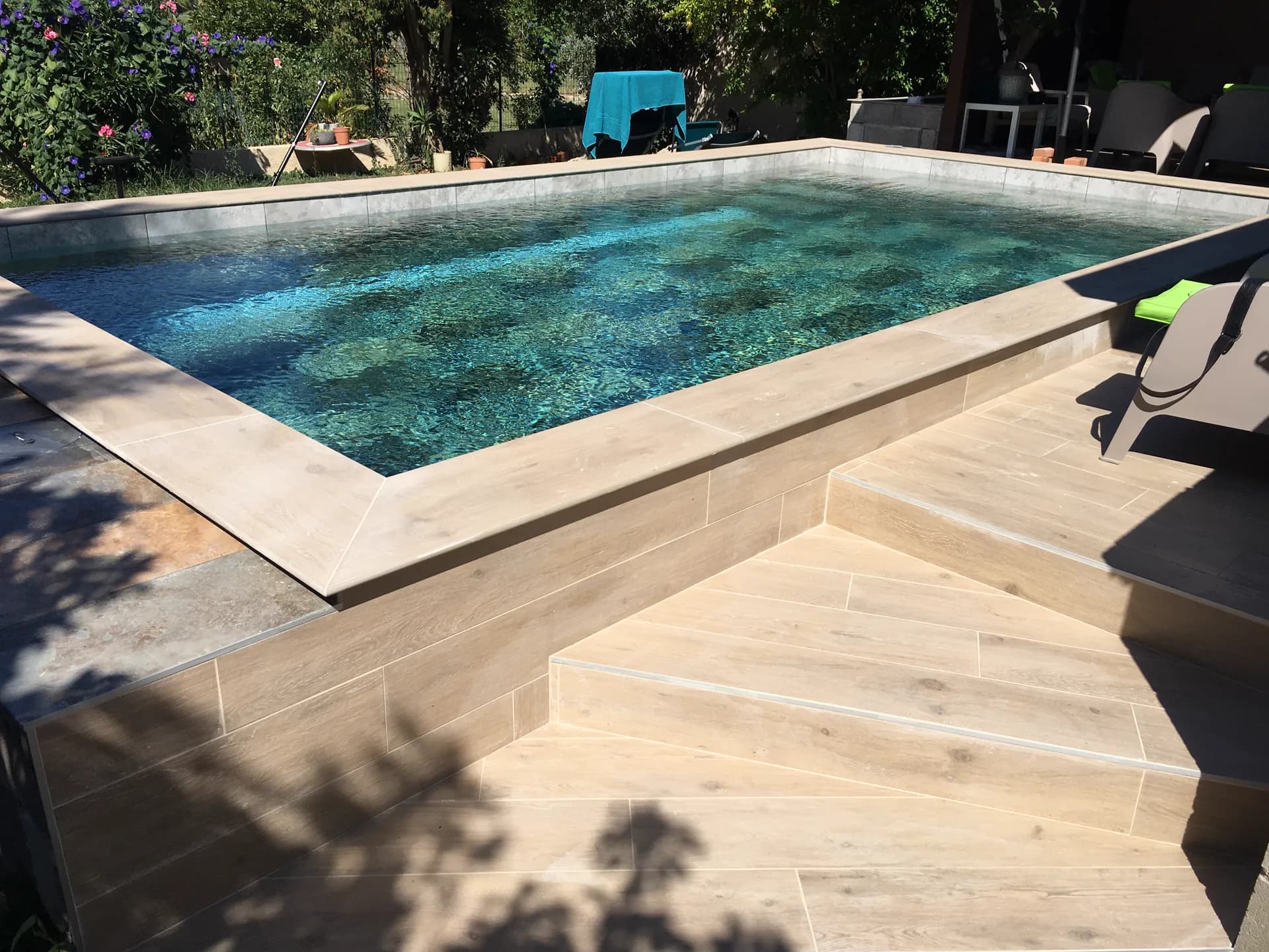 Carreleur piscine carrelage anti-glisse résistant gel Agde extérieurs